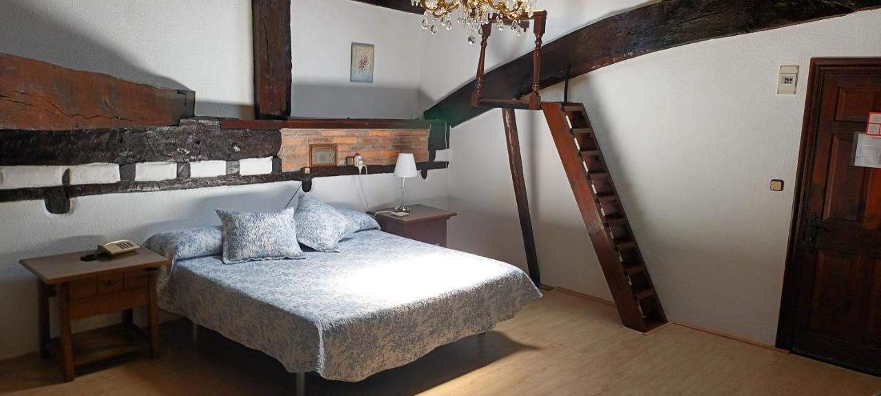 Hosteria De Quijas Bagian luar foto